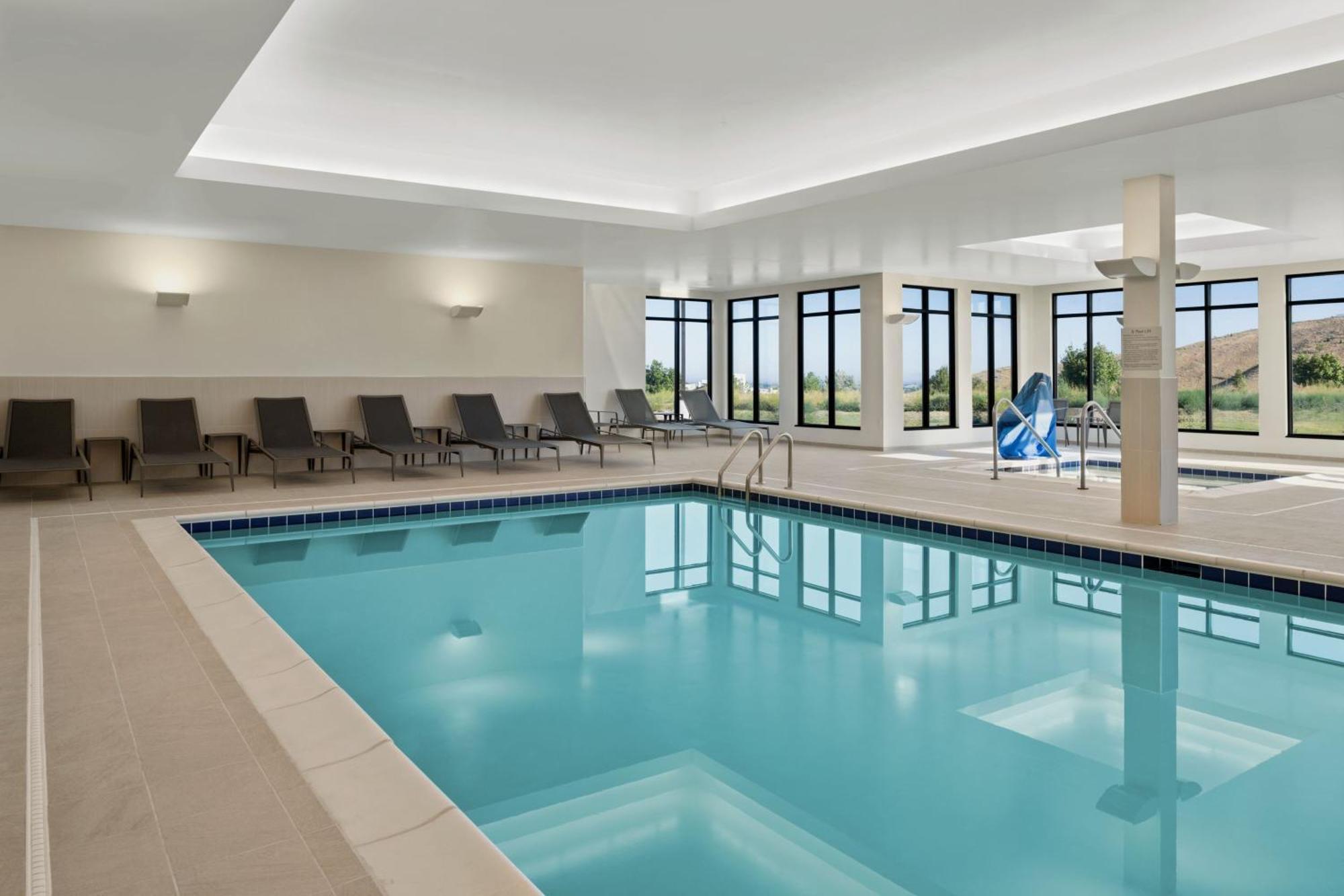 Hotel Courtyard By Marriott Pocatello Extérieur photo